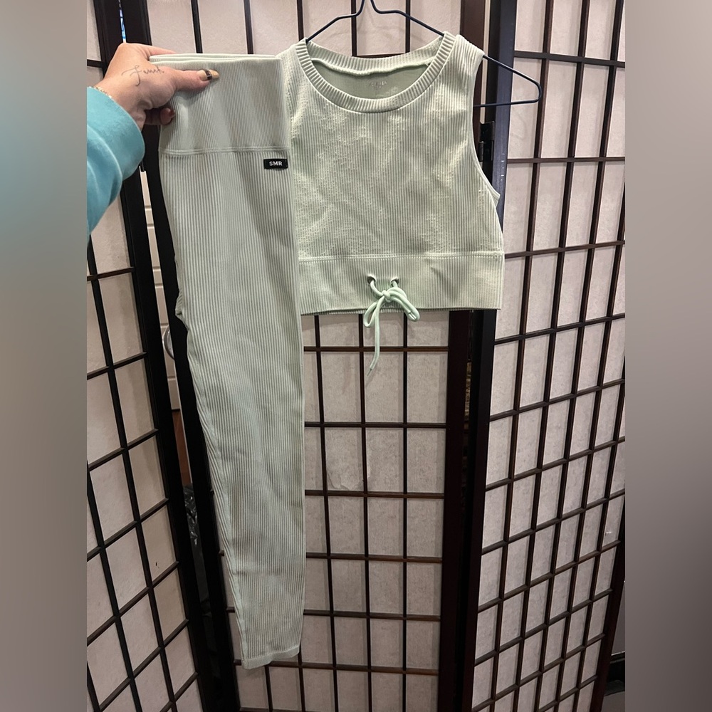 Cute but doesn’t fit me, size small